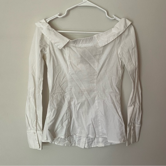 Socialite Ruffle Off The Shoulder Top - Picture 6 of 6